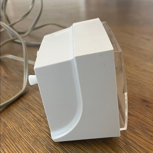 Vintage Westclox Classic White Electric Clock - Picture 4 of 7